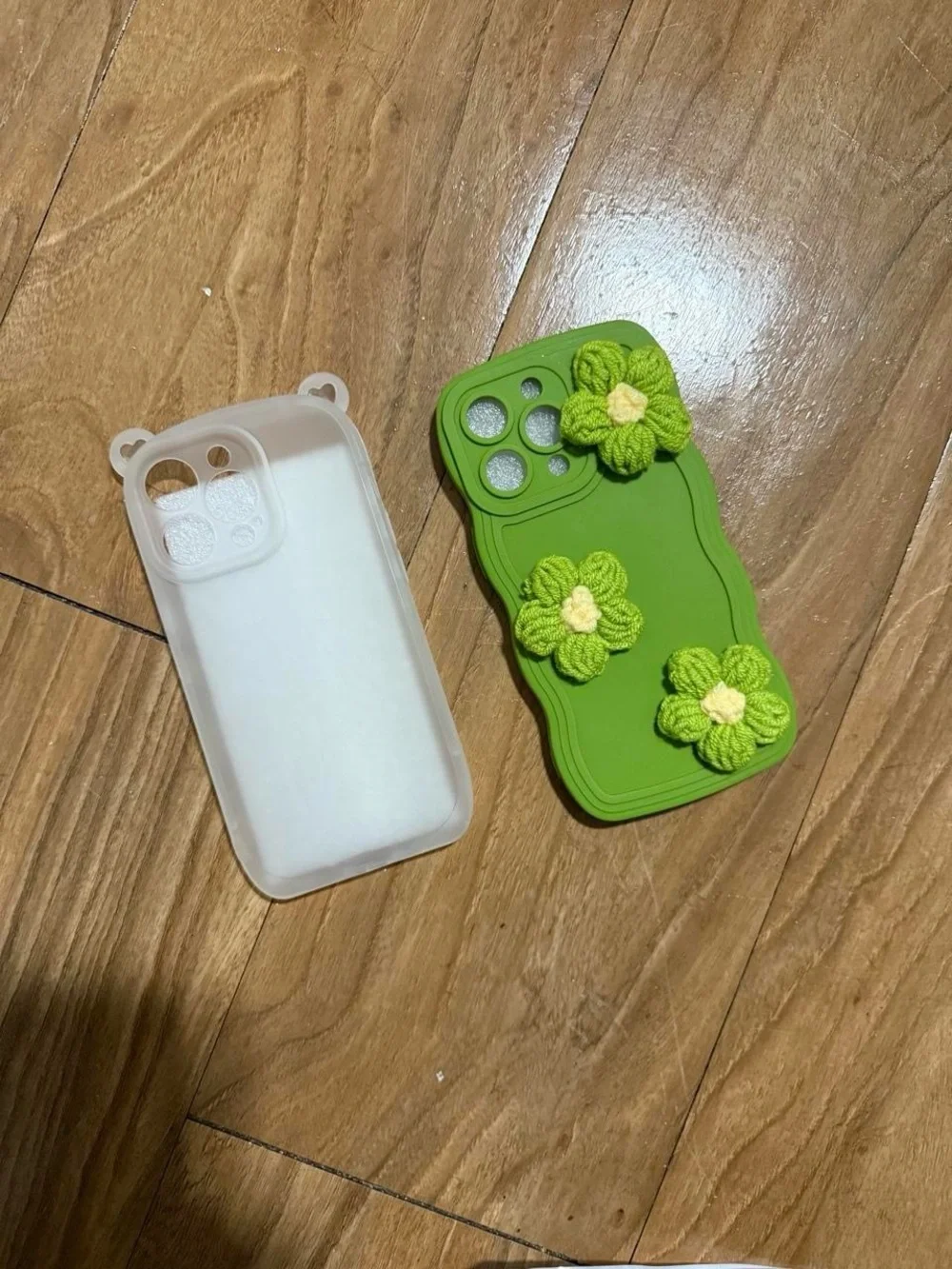 Green Floral Silicone Phone Case with Crochet Flowers